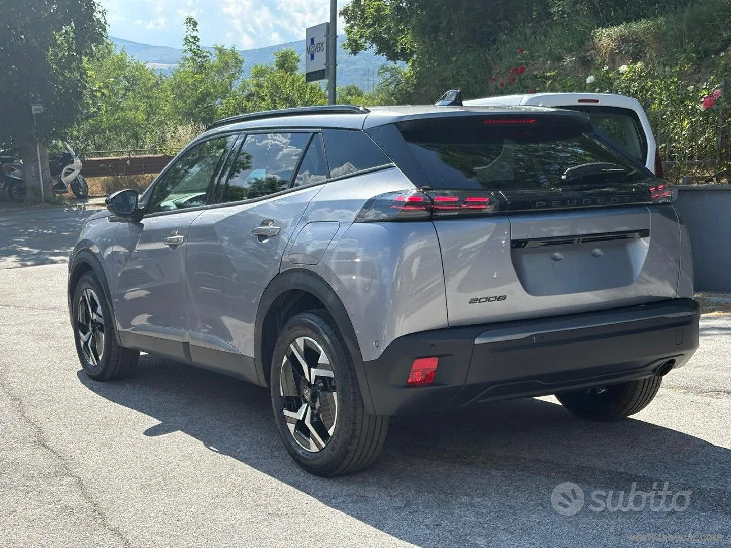 Peugeot 2008 2025 photo 5