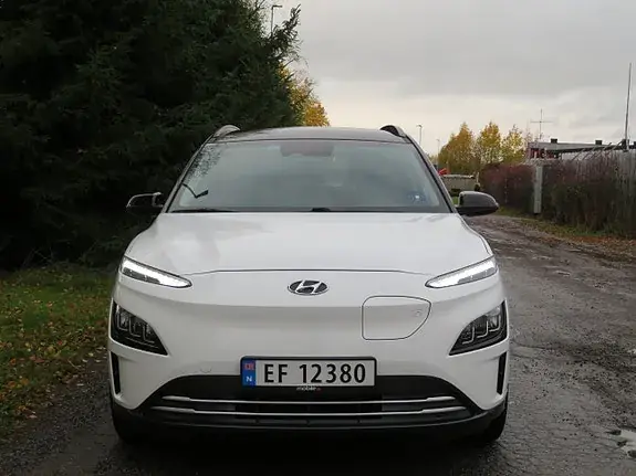 Hyundai Kona 2021 photo 2