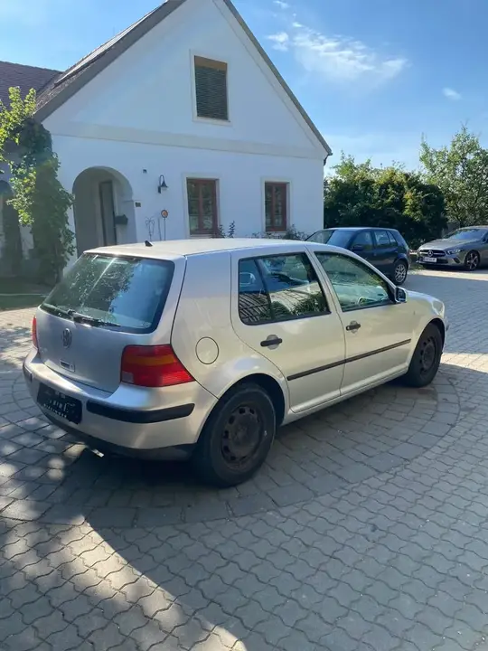 Volkswagen Golf 2000 photo 3