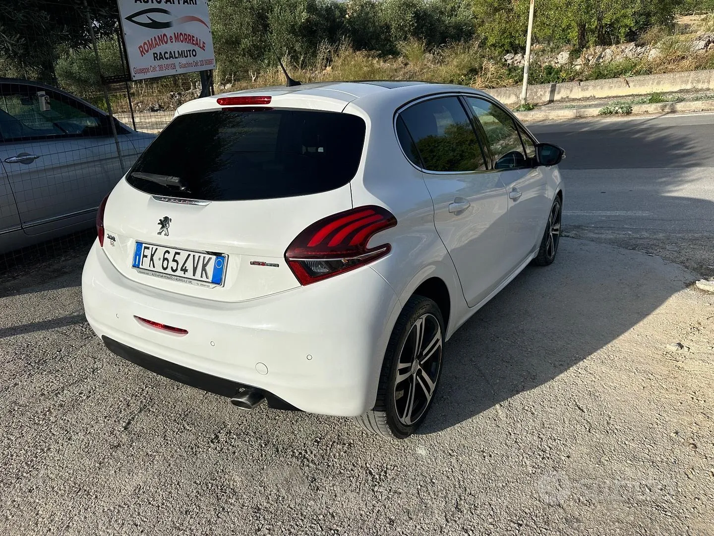 Peugeot 208 2017 photo 4
