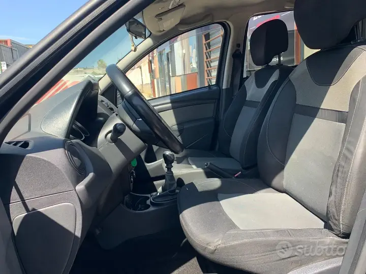 Dacia Duster 2017 photo 5