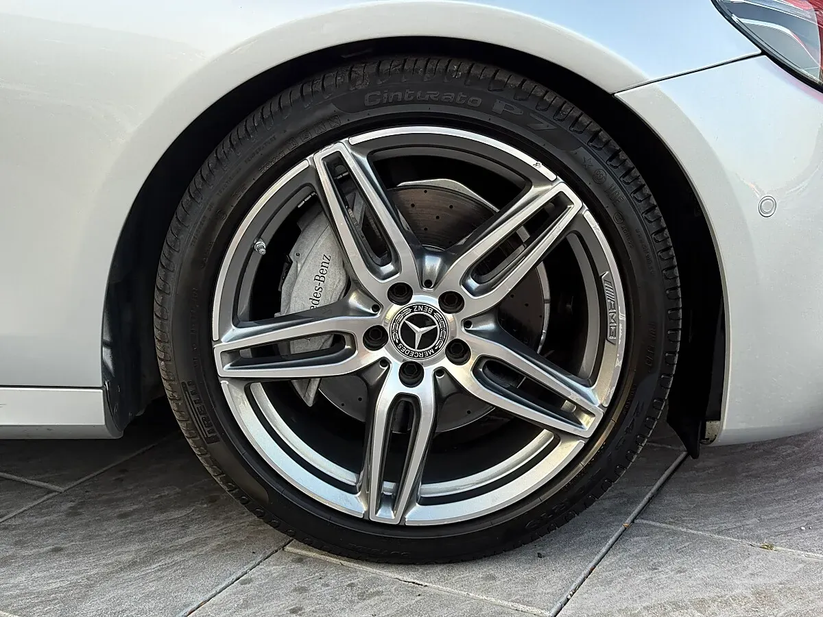 Mercedes-Benz E-Class 2019 photo 3