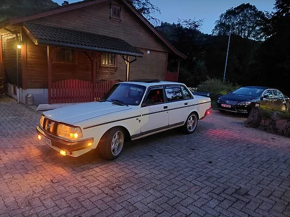 Volvo 240