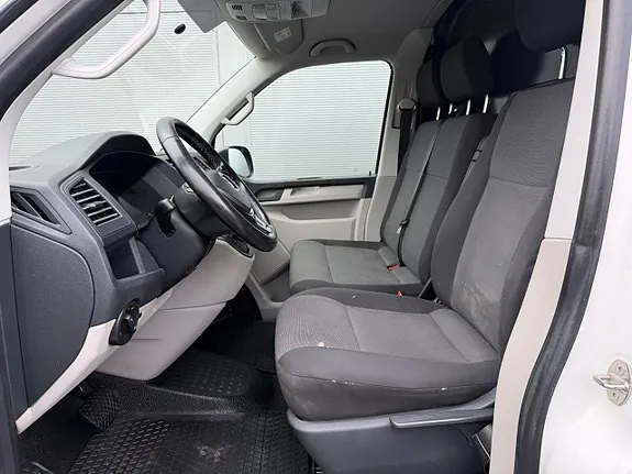 Volkswagen Transporter 2018 photo 5