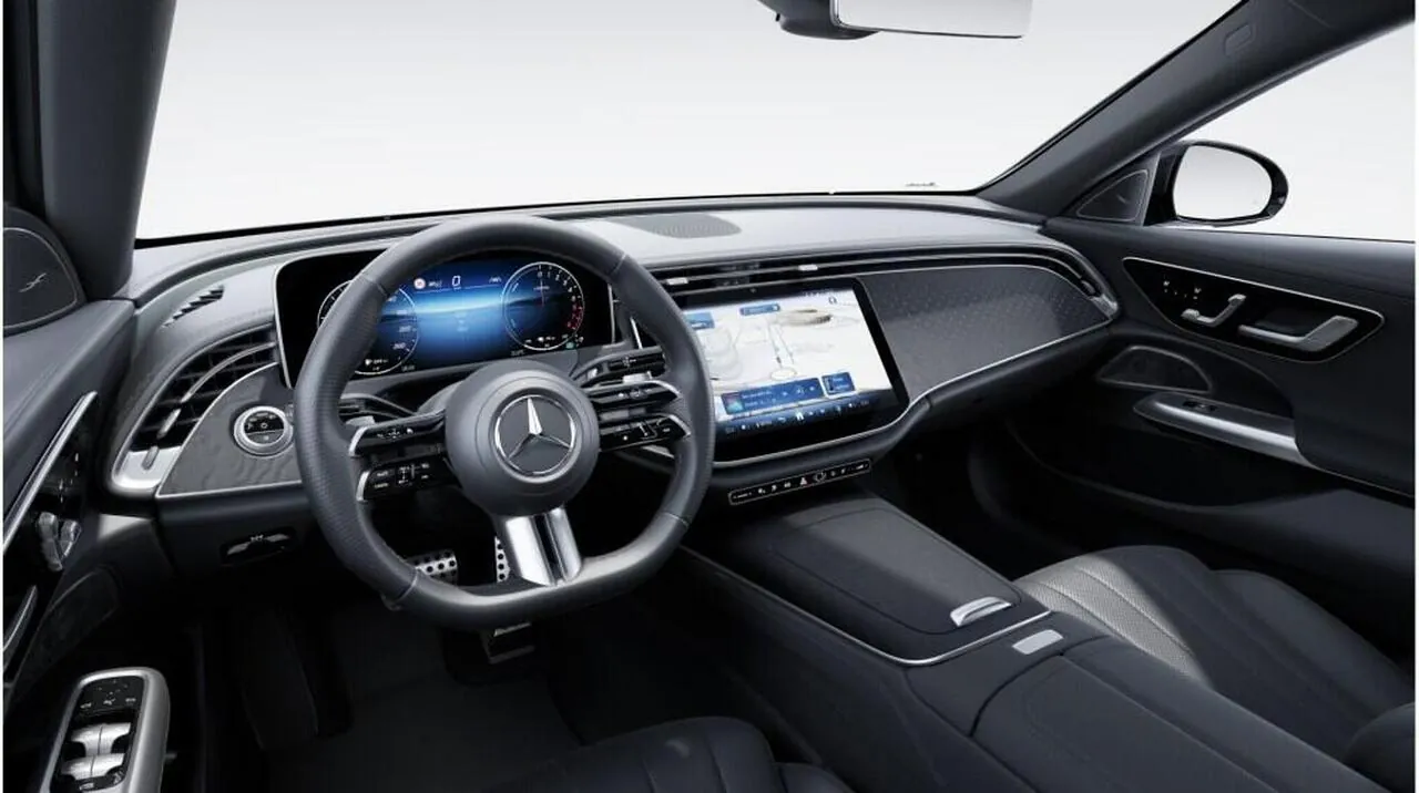 Mercedes-Benz E-Class photo 5