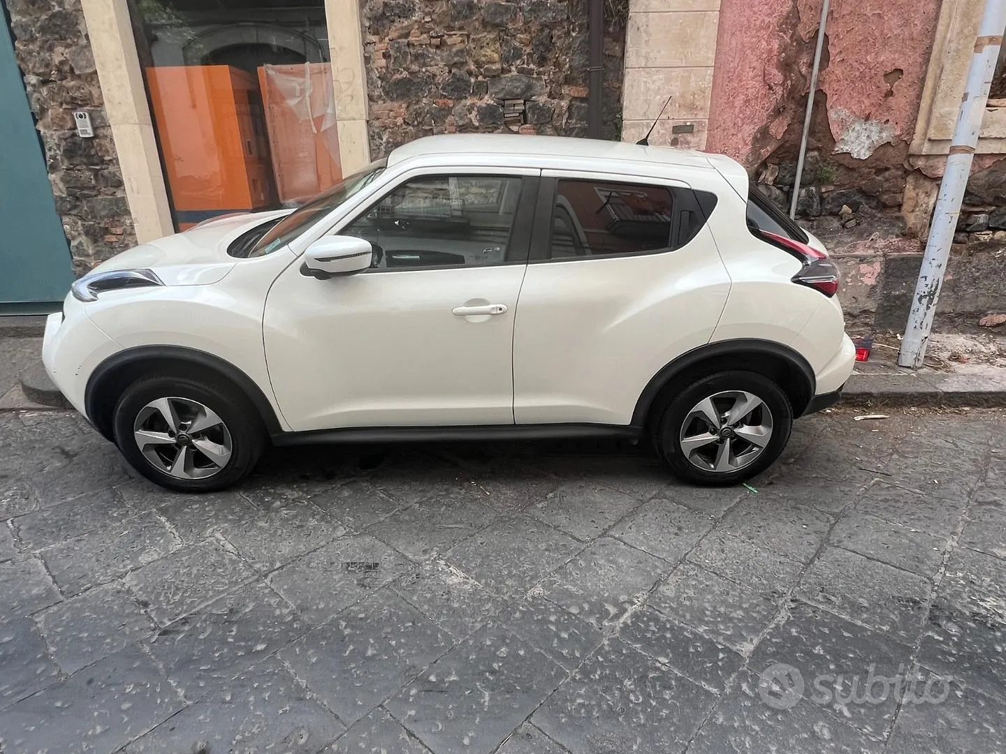 Nissan Juke 2019 photo 2