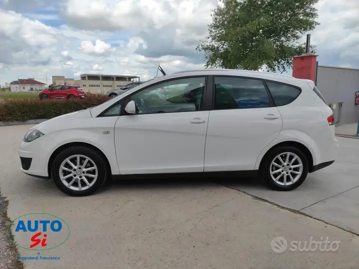 Seat Altea 2011 photo 4