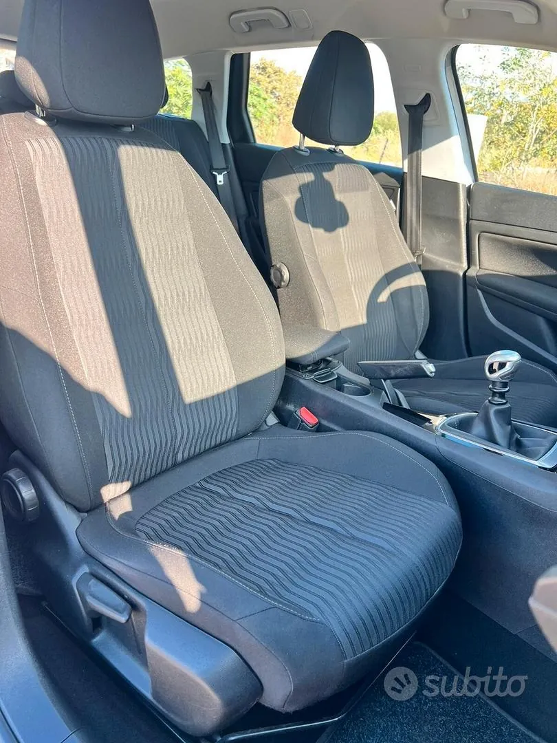 Peugeot 308 2017 photo 5