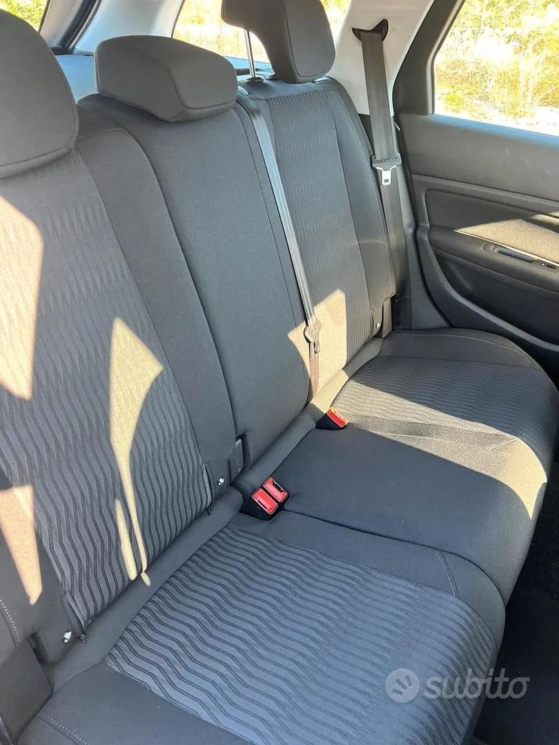 Peugeot 308 2017 photo 4