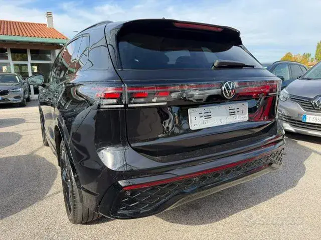 Volkswagen Tiguan 2025 photo 5