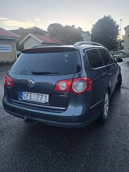 Volkswagen Passat 2010 photo 4