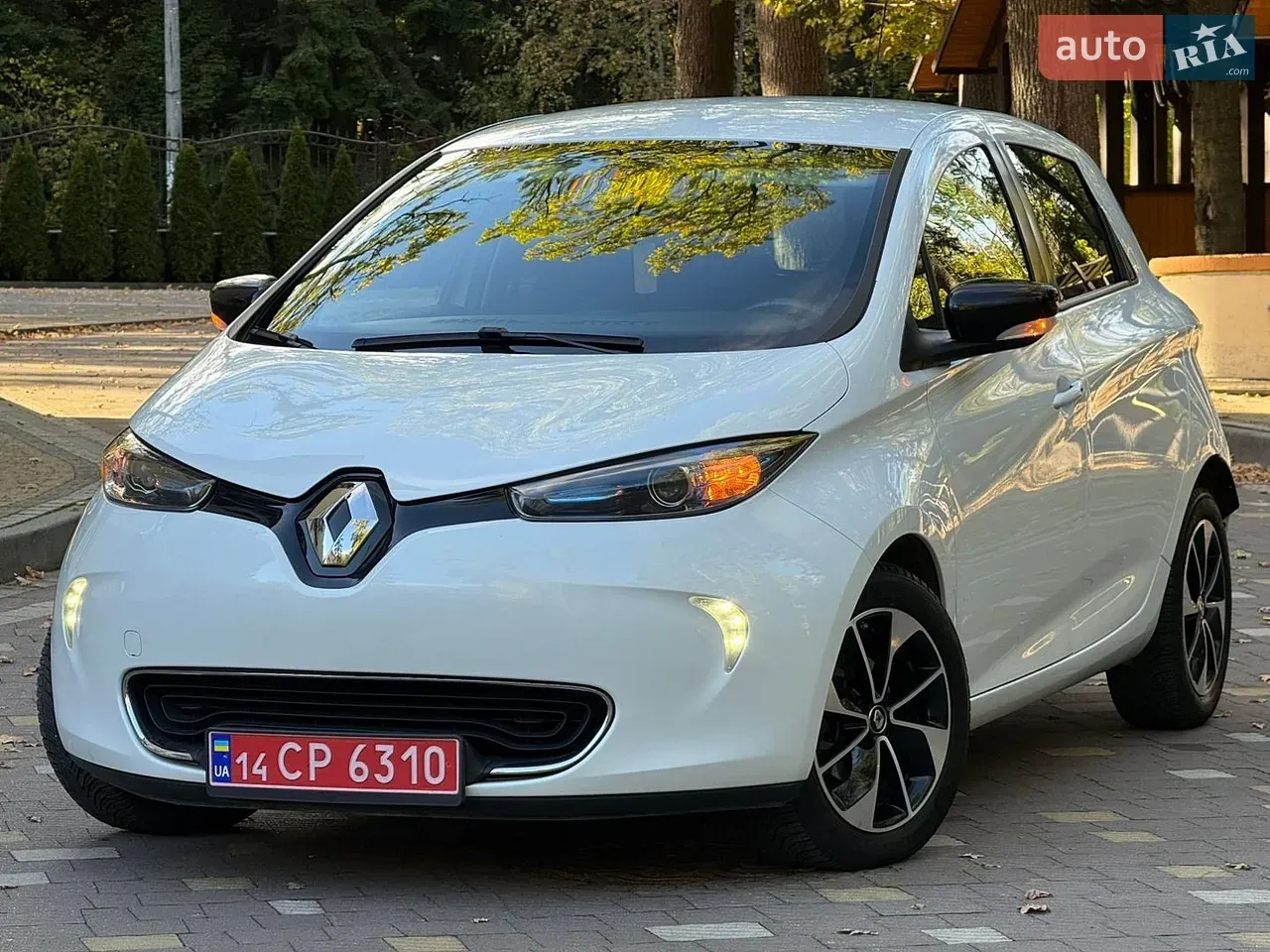 Renault Zoe 2018 photo 2