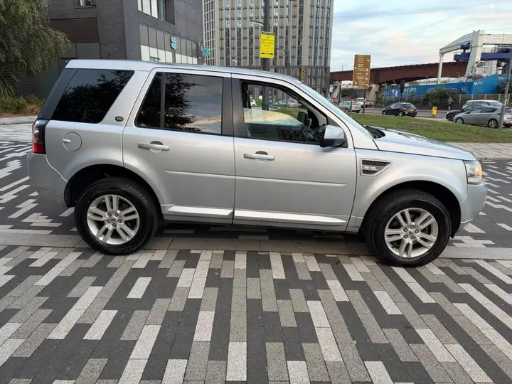 Land Rover Freelander 2 2012 photo 5