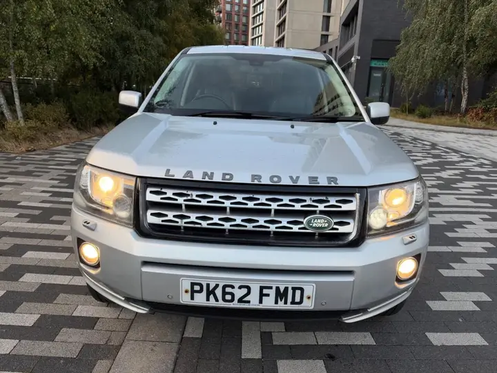 Land Rover Freelander 2 2012 photo 2