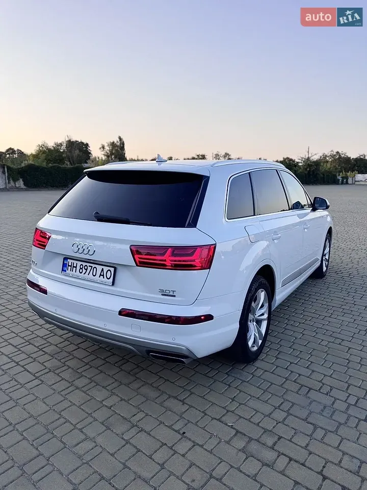Audi Q7 2016 photo 3