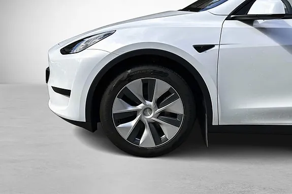 Tesla Model Y 2022 photo 5