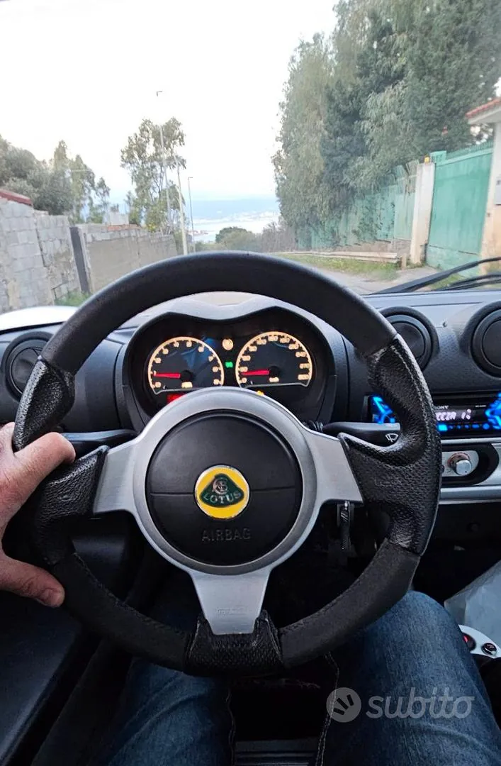 Lotus Elise 2015 photo 4