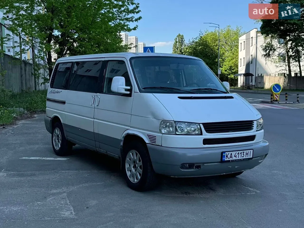 Volkswagen Multivan 1997 photo 2