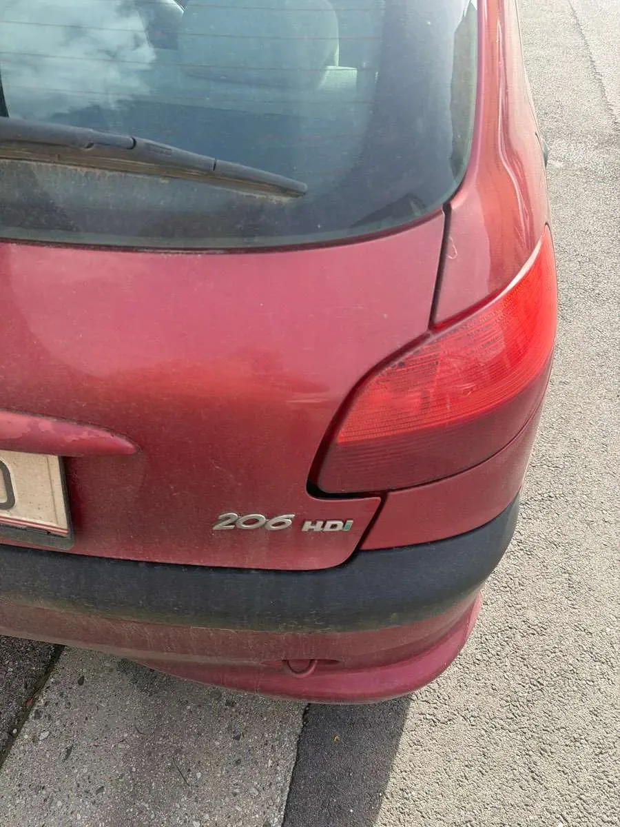 Peugeot 206 2003 photo 3