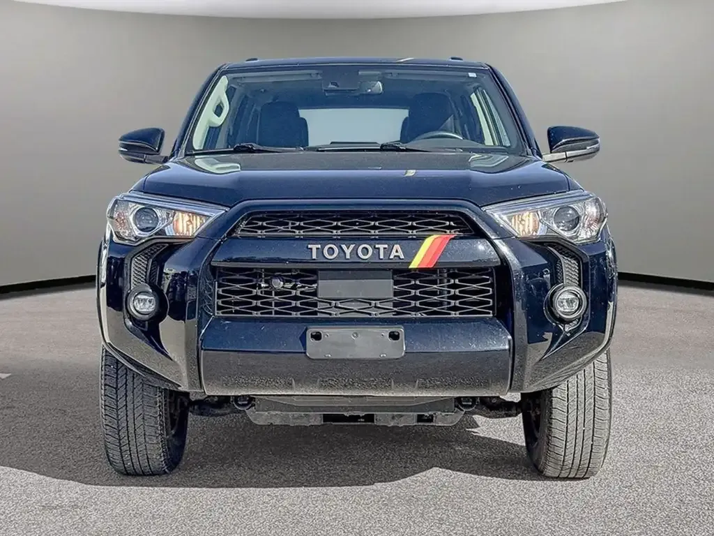 Toyota 4Runner 2023 photo 2