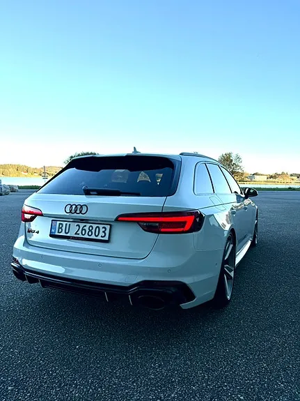 Audi Rs4 2019 photo 4