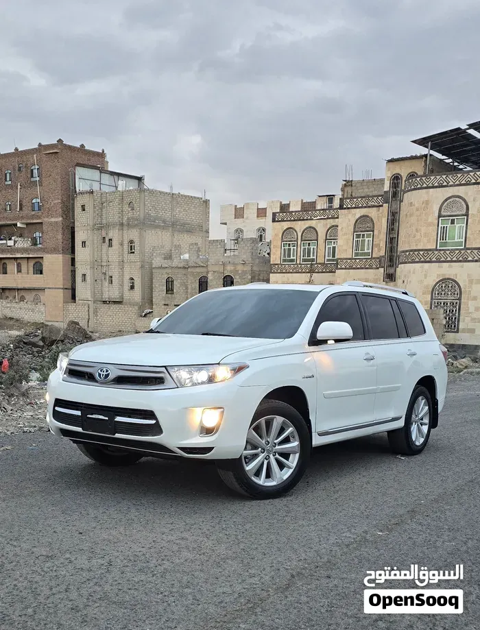Toyota Highlander 2012 photo 3