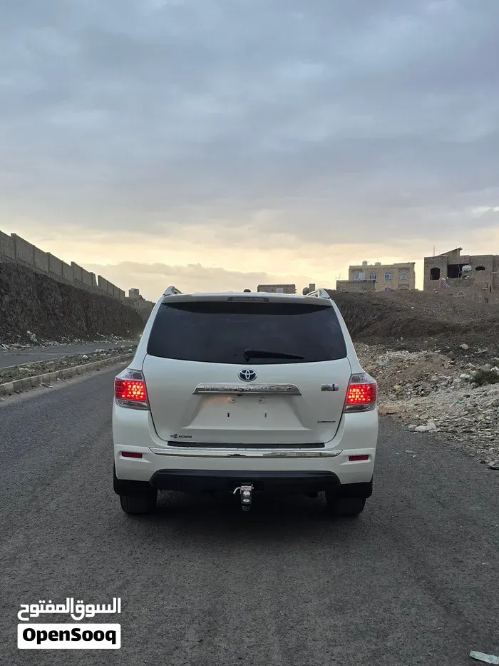 Toyota Highlander 2012 photo 4