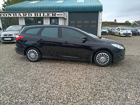 Ford Focus 2012 photo 3