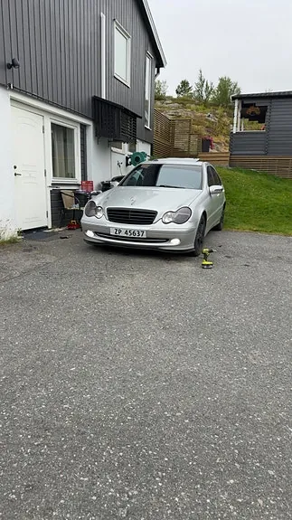 Mercedes-Benz C220 2001 photo 4