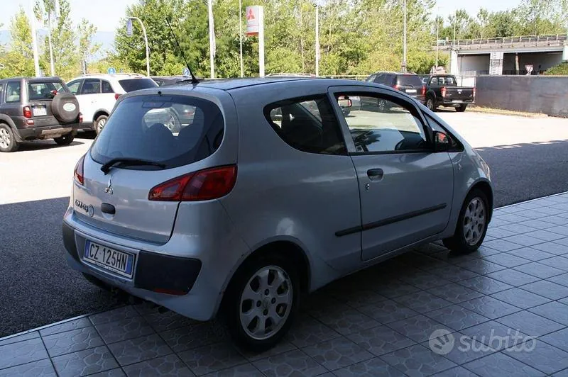 Mitsubishi Colt 2006 photo 4