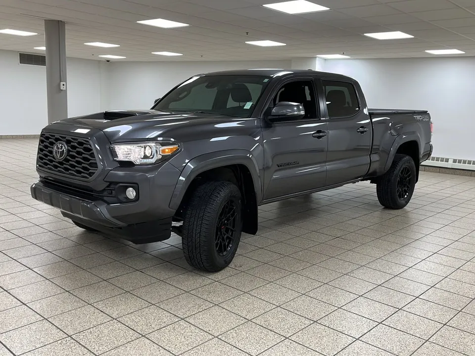 Toyota Tacoma 2023 photo 2