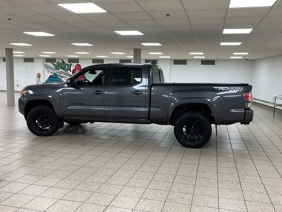 Toyota Tacoma 2023 photo 3