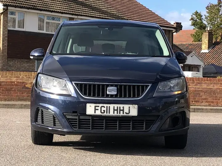 Seat Alhambra 2011 photo 2