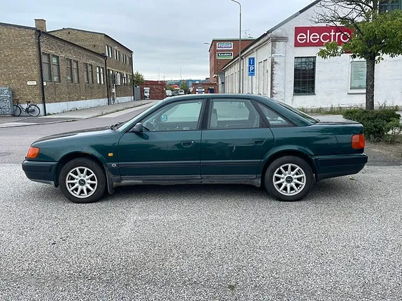 Audi 100