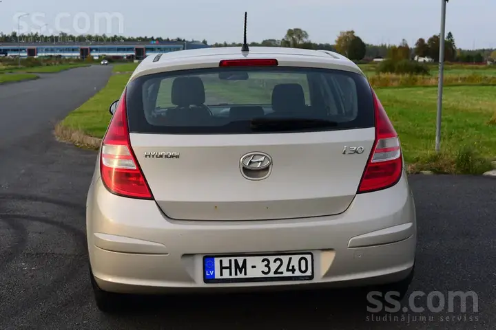 Hyundai I30 2010 photo 4