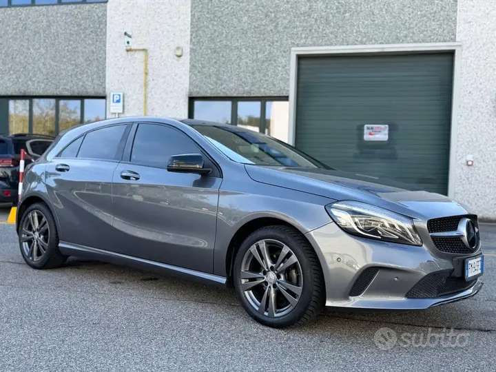 Mercedes-Benz A 180 2018 photo 3