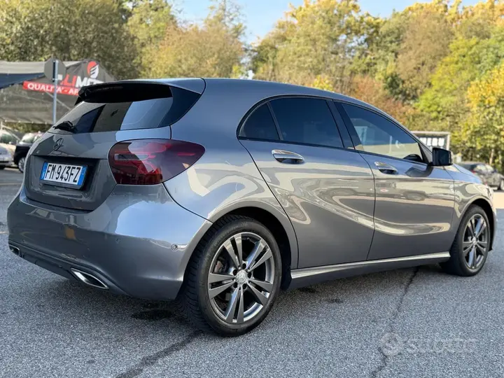 Mercedes-Benz A 180 2018 photo 4