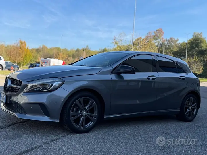 Mercedes-Benz A 180