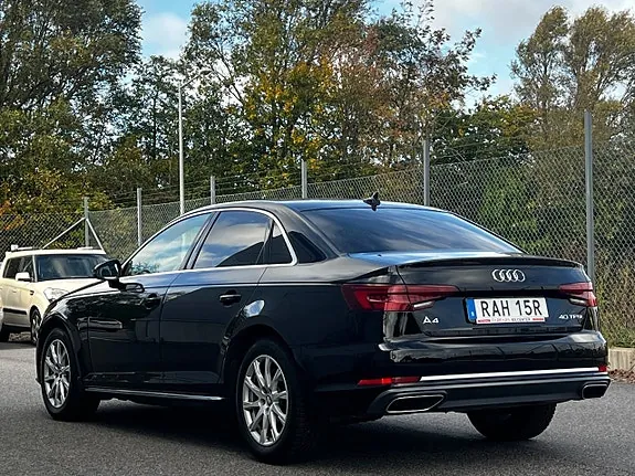 Audi A4 2019 photo 3