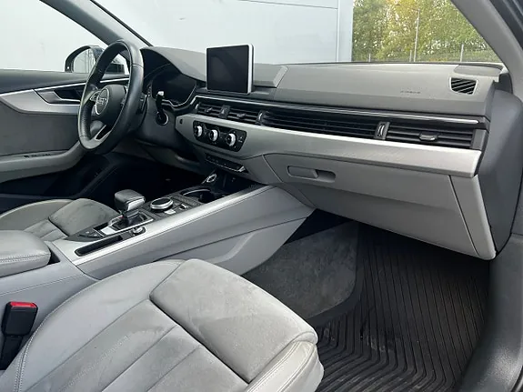 Audi A4 2019 photo 5