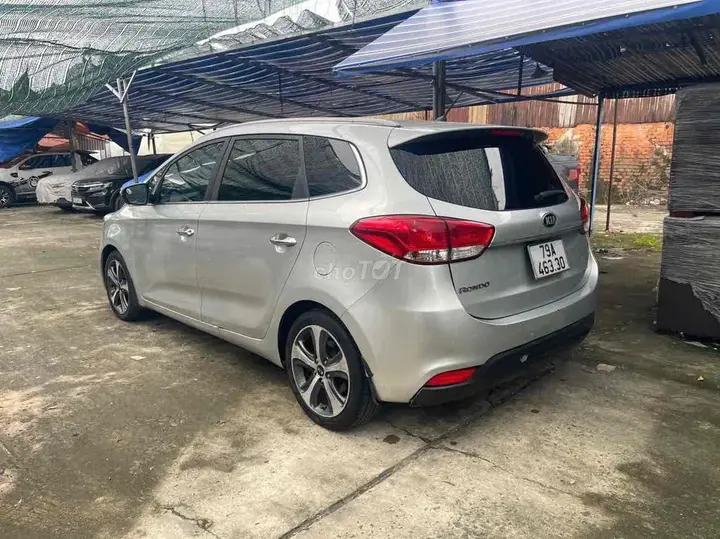 Kia Rondo 2016 photo 5