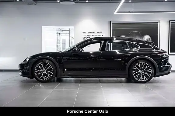 Porsche Taycan 2024 photo 2