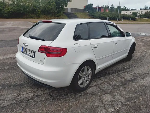 Audi A3 2012 photo 3