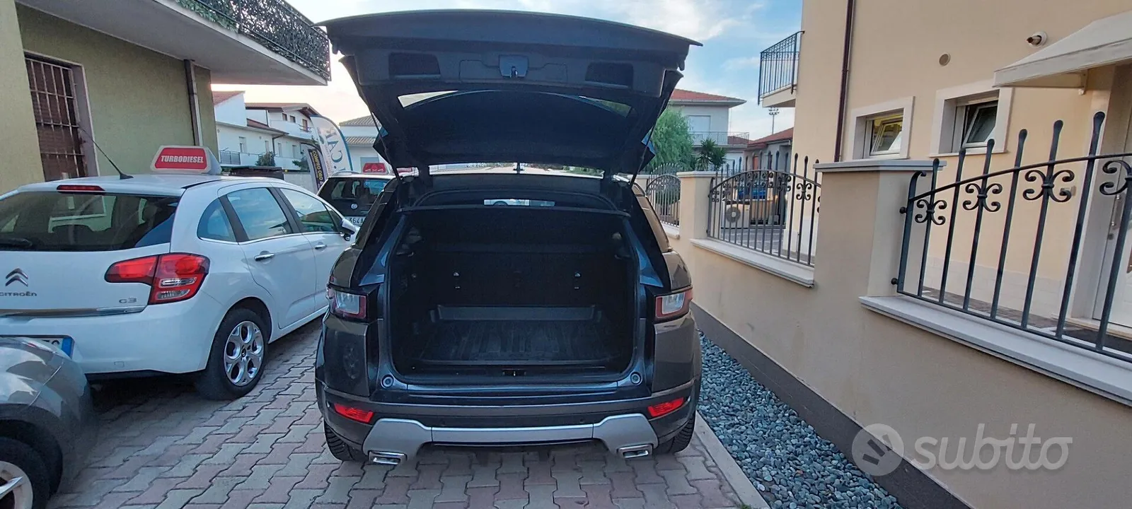 Land Rover Range Rover Evoque 2017 photo 4
