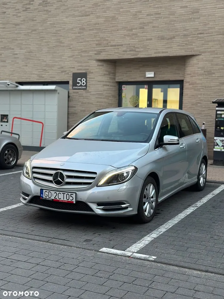 Mercedes-Benz B-Class 2013 photo 2