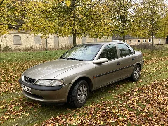 Opel Vectra 1995 photo 4