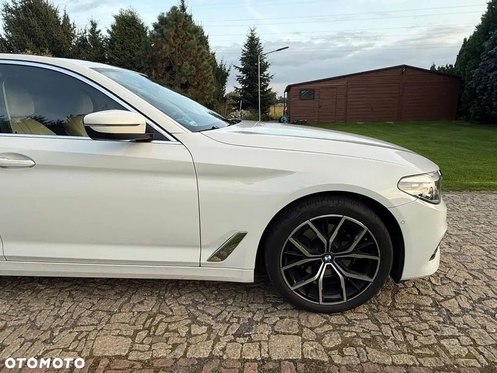 BMW 5 Series 2020 photo 4
