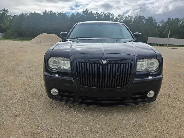 Chrysler 300 2006 photo 2