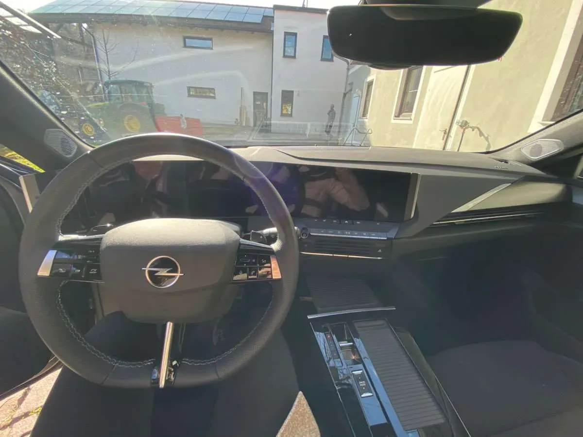 Opel Astra 2025 photo 3