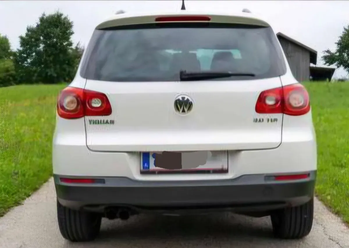 Volkswagen Tiguan 2009 photo 2